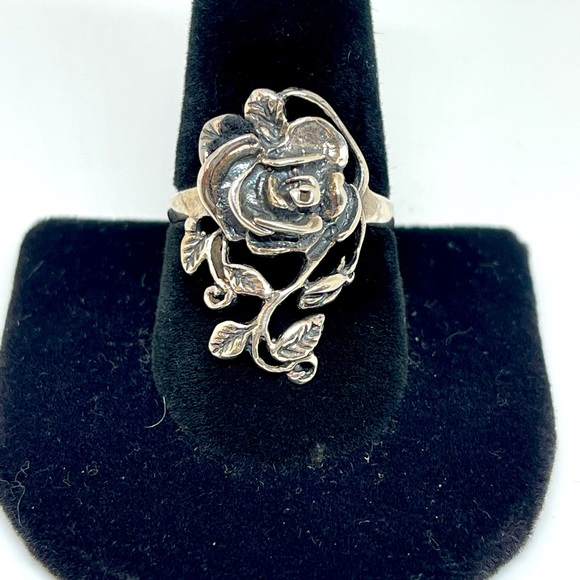 Sterling Silver Carved Rose Ring - Picture 3 of 7